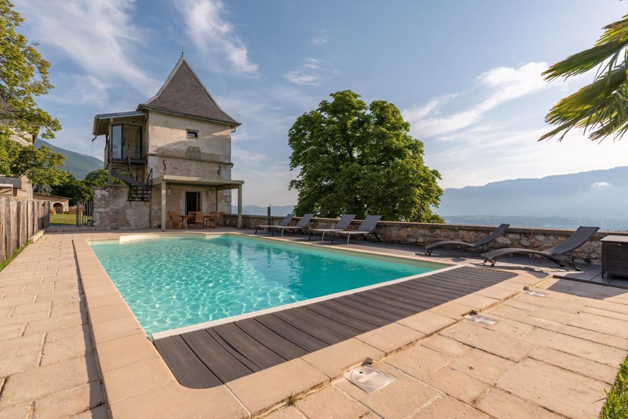 Bed and Breakfast Les Tours Carrees Ла-Мот-Серволе Экстерьер фото